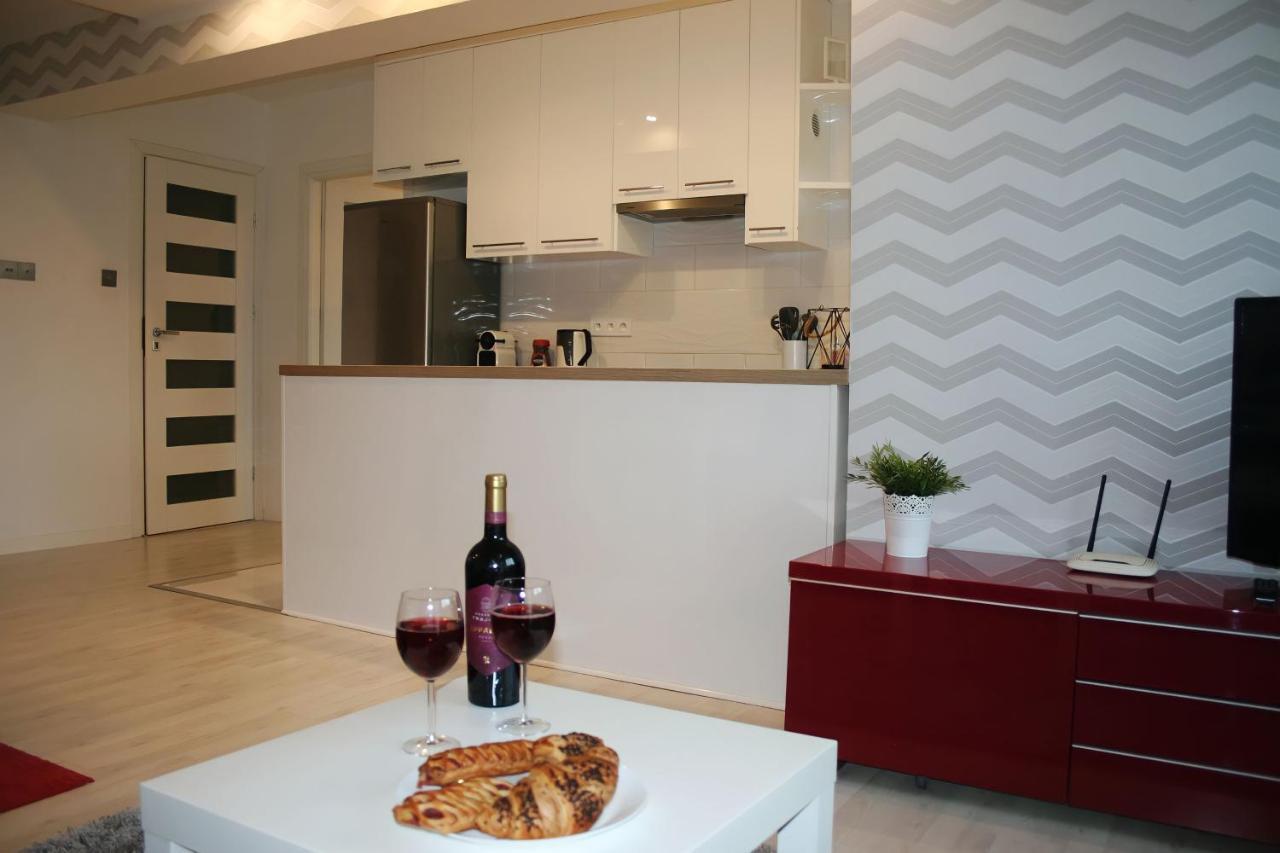 Apartament Rosso Apartment Torun Ngoại thất bức ảnh