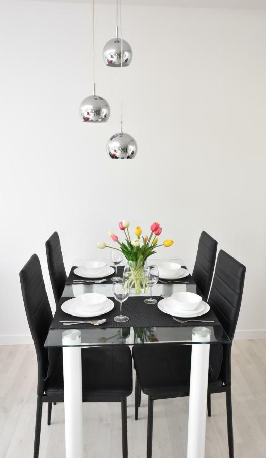 Apartament Rosso Apartment Torun Ngoại thất bức ảnh