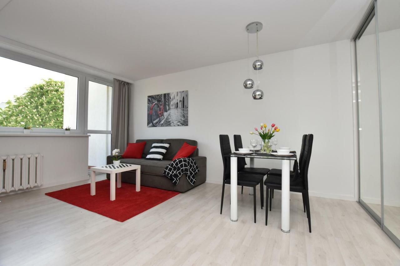 Apartament Rosso Apartment Torun Ngoại thất bức ảnh