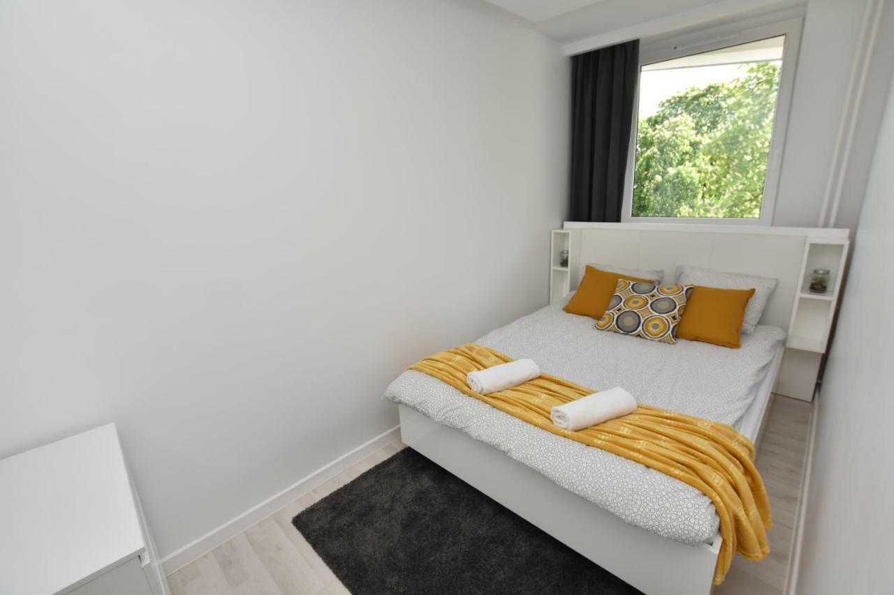 Apartament Rosso Apartment Torun Ngoại thất bức ảnh